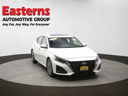 Used 2024 Nissan Altima 2.5 SV w/ SV Premium Package image 51