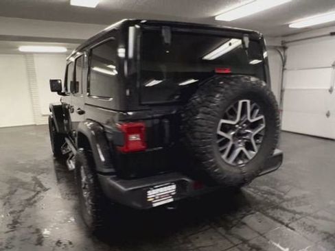 Used 2024 Jeep Wrangler Unlimited Sahara AWD/4WD image 7
