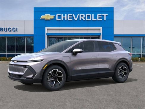 New 2026 Chevrolet Equinox EV LT image 2