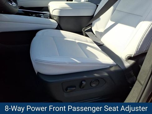 New 2026 Chevrolet Suburban Premier AWD/4WD image 18
