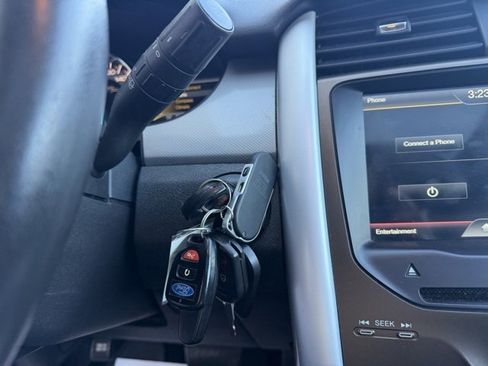 Used 2011 Ford Edge SEL w/ 202A Rapid Spec Order Code image 33