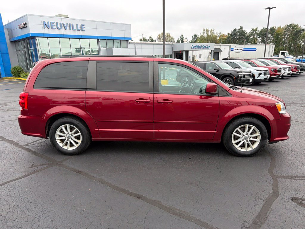 Used 2015 Dodge Grand Caravan SXT w/ UConnect Hands-Free Group FWD image 2