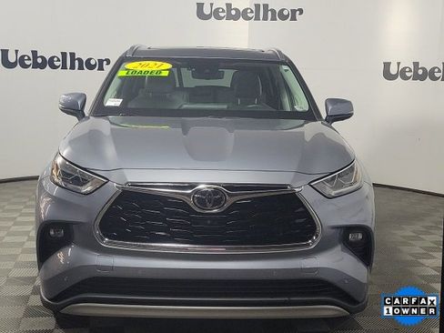 Used 2021 Toyota Highlander Platinum image 2