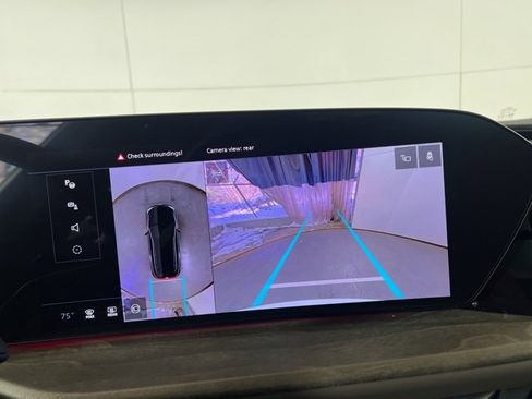 Used 2025 Audi Q5 Premium Plus w/ Premium Plus image 25