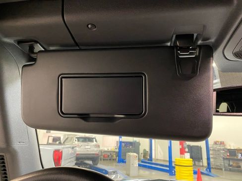 Used 2023 Ford Bronco Wildtrak image 30