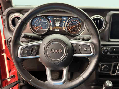 Used 2018 Jeep Wrangler Unlimited Sahara w/ Uconnect 4C Nav & Sound Group AWD/4WD image 43