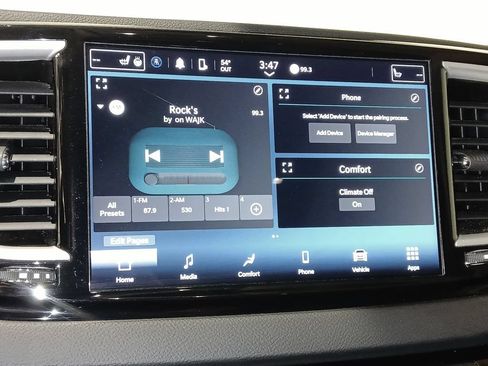 Used 2024 Chrysler Pacifica Touring-L FWD image 22