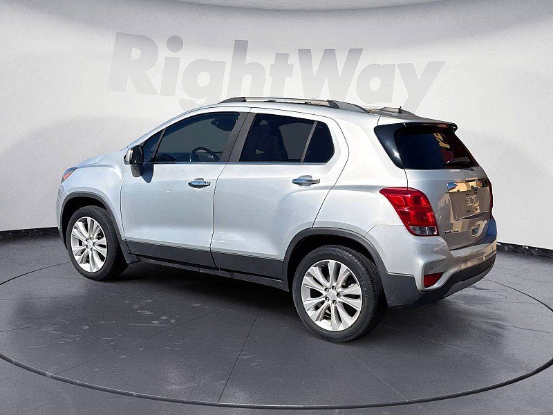 Used 2020 Chevrolet Trax Premier AWD/4WD image 3