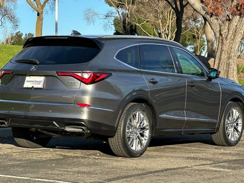 Certified 2023 Acura MDX SH-AWD w/ Advance Package image 5