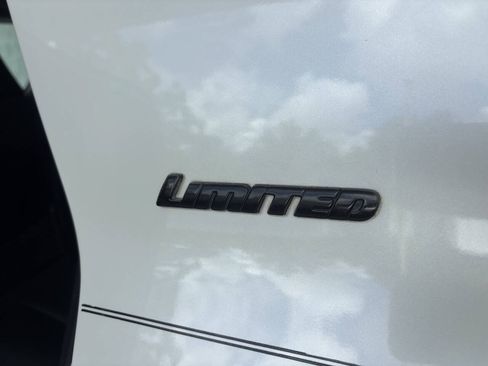 Used 2017 Toyota 4Runner Limited RWD image 6