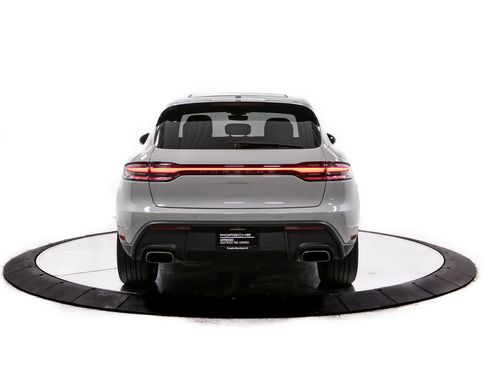 Certified 2026 Porsche Macan AWD/4WD image 6
