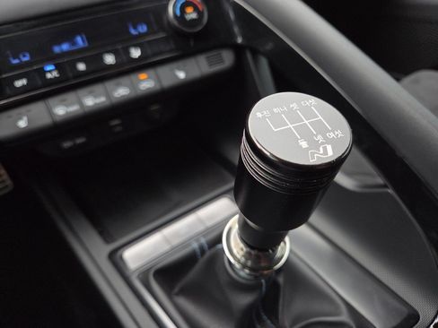 Used 2023 Hyundai Elantra N FWD image 18