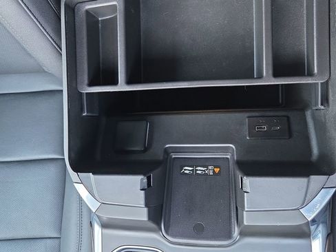 Used 2024 GMC Sierra 1500 SLT w/ SLT Premium Plus Package image 26