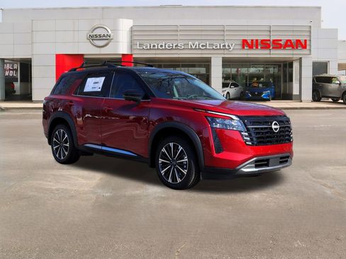 New 2026 Nissan Pathfinder Platinum image 1