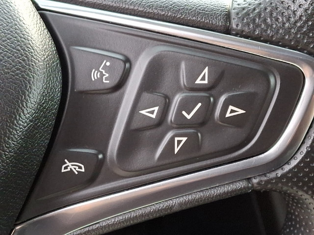 Used 2021 Chevrolet Equinox LS w/ LS Convenience Package AWD/4WD image 21