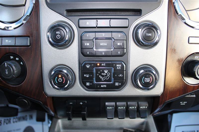 Used 2016 Ford F250 Lariat w/ Chrome Package AWD/4WD image 20