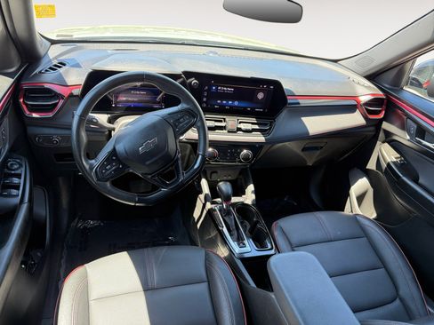 Used 2024 Chevrolet TrailBlazer RS FWD image 15