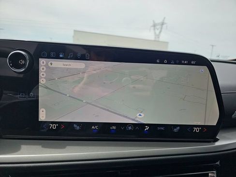 New 2026 Chevrolet Traverse LT w/ Driver Confidence Package AWD/4WD image 14