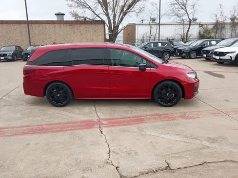 Used 2025 Honda Odyssey Sport-L image 7