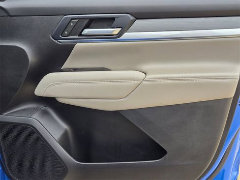 Used 2025 GMC Terrain Elevation image 27