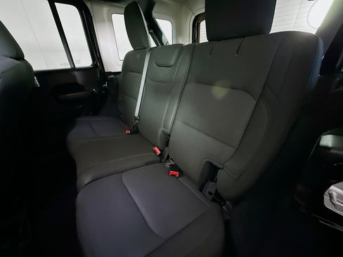 Used 2022 Jeep Wrangler Willys image 26