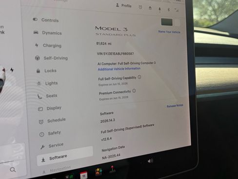 Used 2020 Tesla Model 3 Standard Range RWD image 13