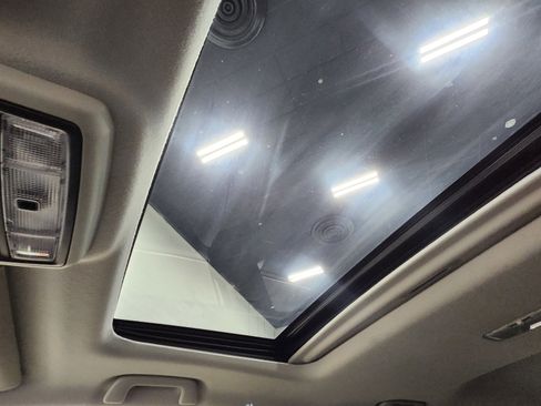 Used 2023 Toyota 4Runner Limited image 2