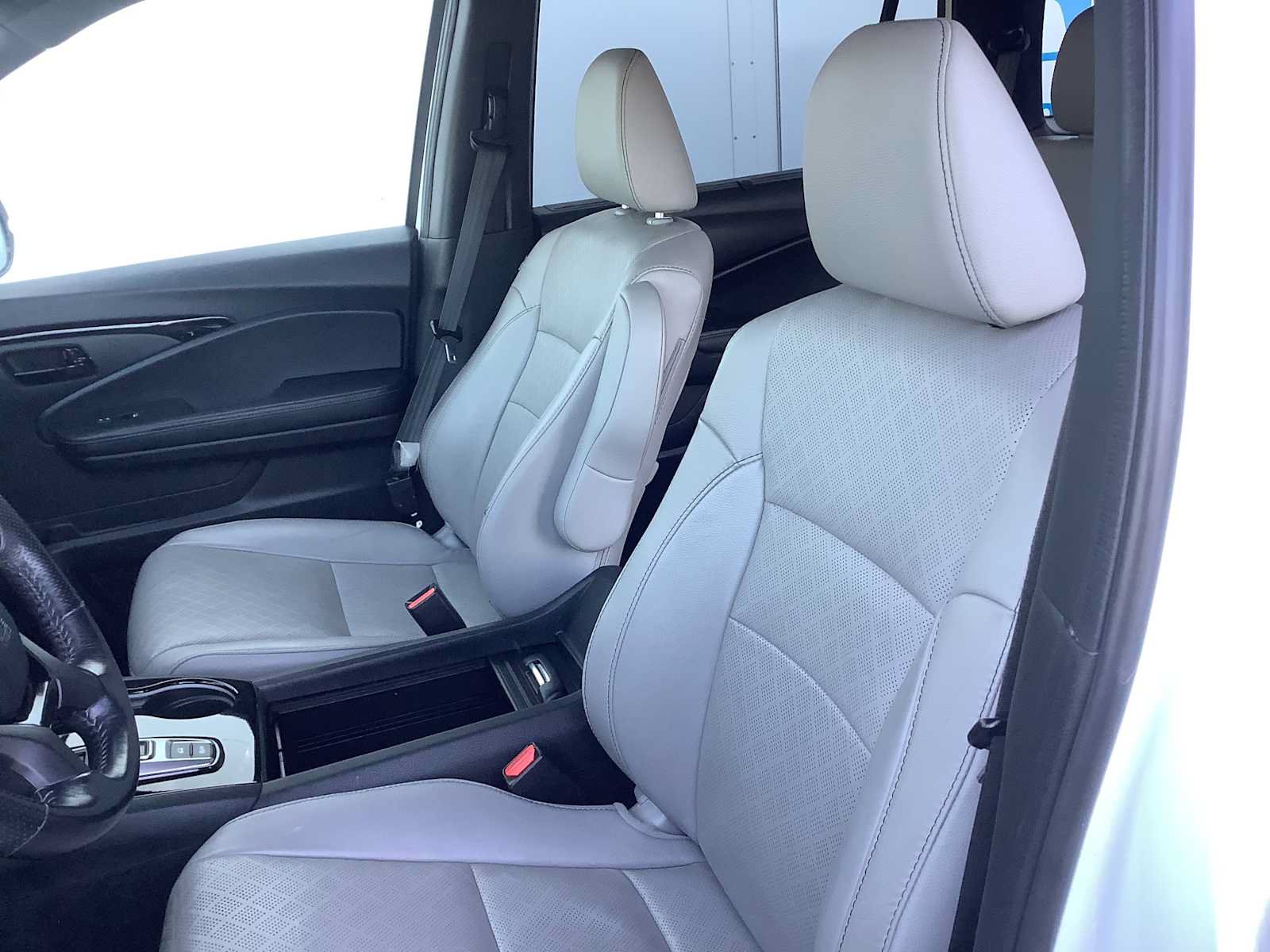 Used 2022 Honda Passport Elite image 10