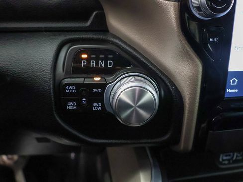 Used 2022 RAM 1500 Laramie AWD/4WD image 12