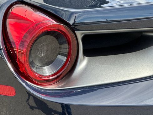 Used 2018 Ferrari 488 Spider Base image 36