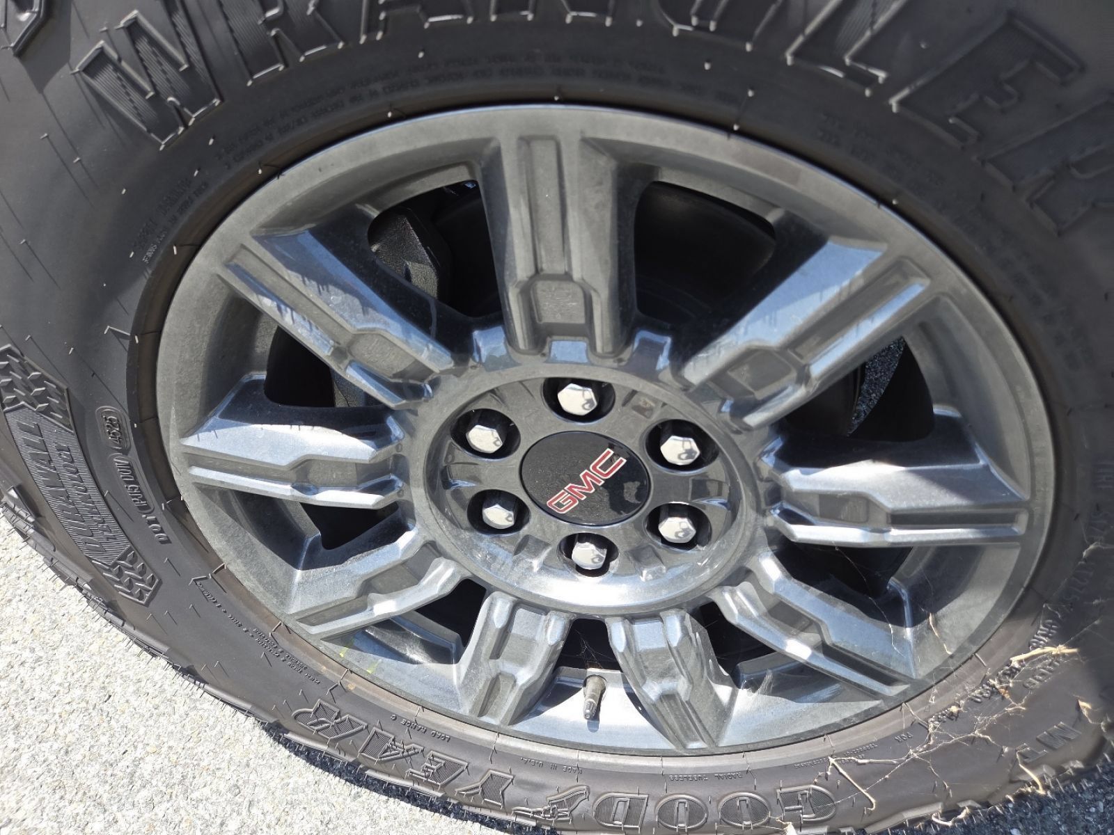 New 2026 GMC Sierra 1500 AT4X AWD/4WD image 16