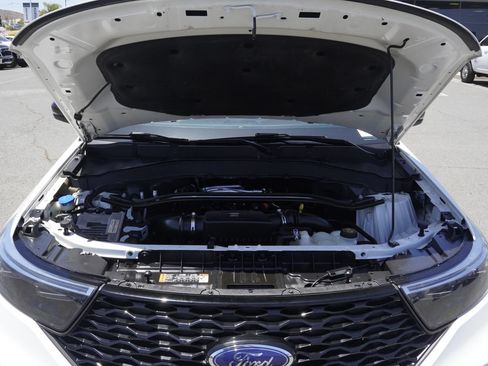 Used 2022 Ford Explorer ST w/ Equipment Group 401A AWD/4WD image 38