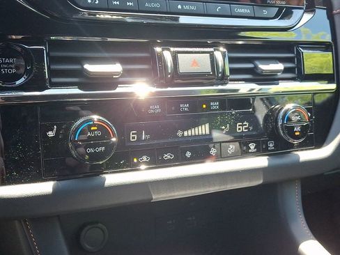 Used 2025 Nissan Pathfinder Rock Creek AWD/4WD image 15