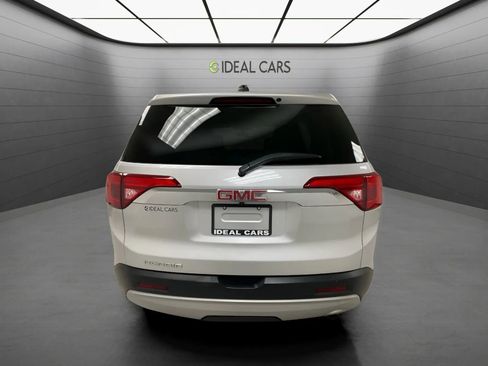 Used 2017 GMC Acadia SLE w/ LPO, Cargo Package FWD image 6