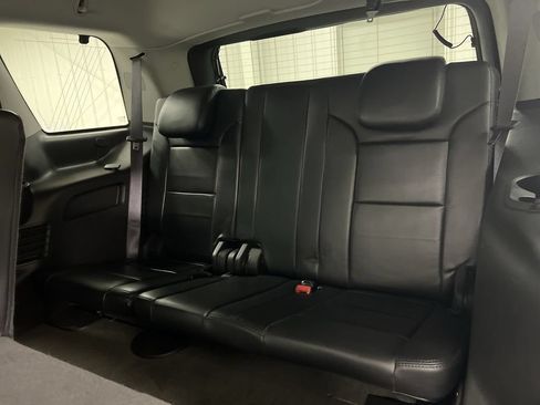 Used 2015 Chevrolet Tahoe LS AWD/4WD image 28
