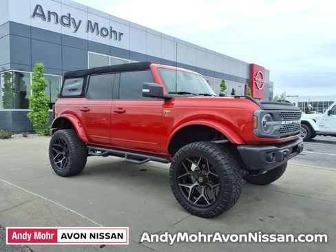 Used 2023 Ford Bronco Badlands AWD/4WD image 1