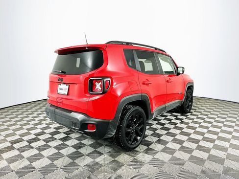 Certified 2023 Jeep Renegade Altitude image 12