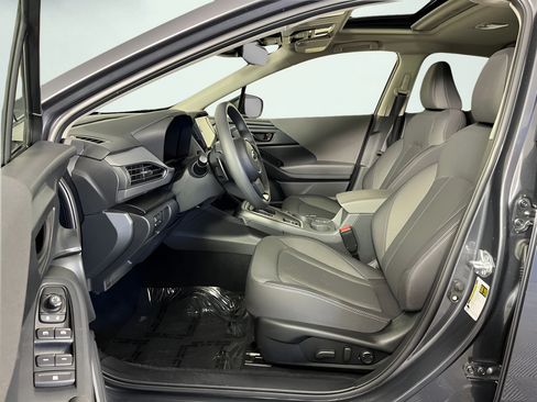 Used 2025 Subaru Crosstrek 2.5i Premium AWD/4WD image 18