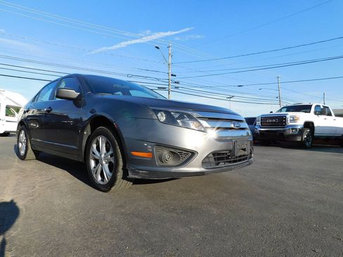 Used 2012 Ford Fusion SE FWD image 2