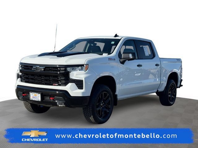 Used 2026 Chevrolet Silverado 1500 LT Trail Boss w/ LT Trail Boss Premium Package AWD/4WD image 1