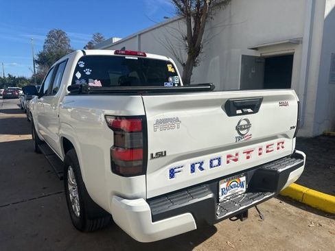 Used 2022 Nissan Frontier SV image 27