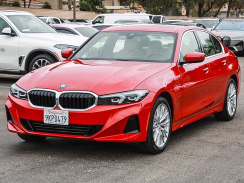 Certified 2024 BMW 330e RWD image 3