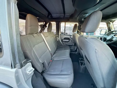 Used 2021 Jeep Wrangler Unlimited Sport image 30