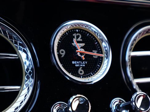 New 2026 Bentley Continental GTC AWD/4WD image 32