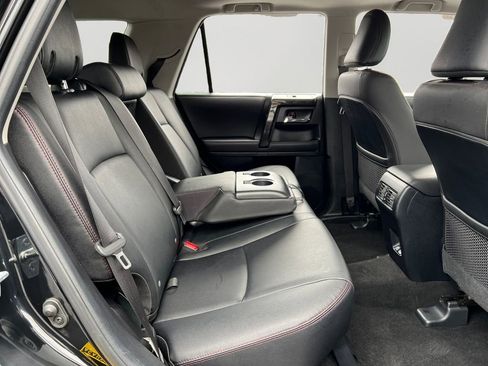 Used 2023 Toyota 4Runner TRD Off-Road Premium image 9