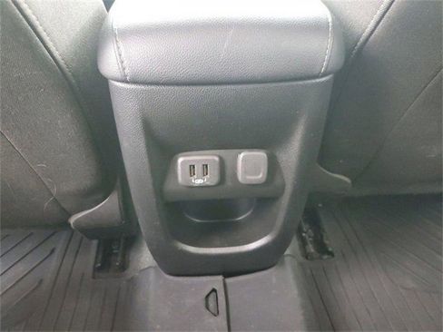 Used 2022 GMC Canyon Elevation w/ Trailering Package image 16