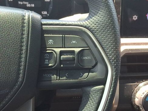 Certified 2025 Toyota Tacoma TRD Sport AWD/4WD image 21