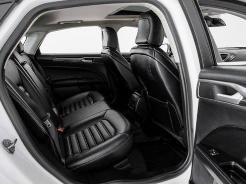Used 2020 Ford Fusion SEL FWD image 36
