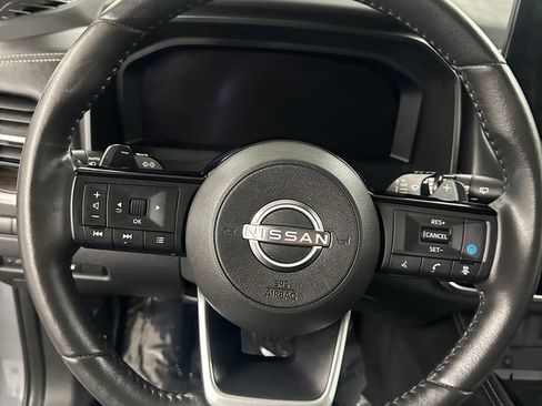 Used 2024 Nissan Rogue Platinum w/ Platinum Premium Package AWD/4WD image 15