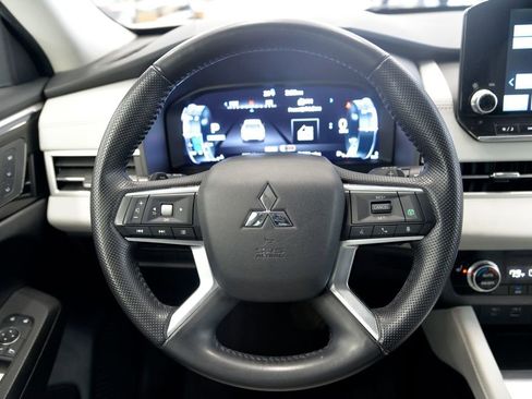 Used 2022 Mitsubishi Outlander SEL image 18